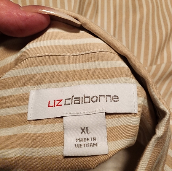 Brown and white button-up blouse - Picture 2 of 4